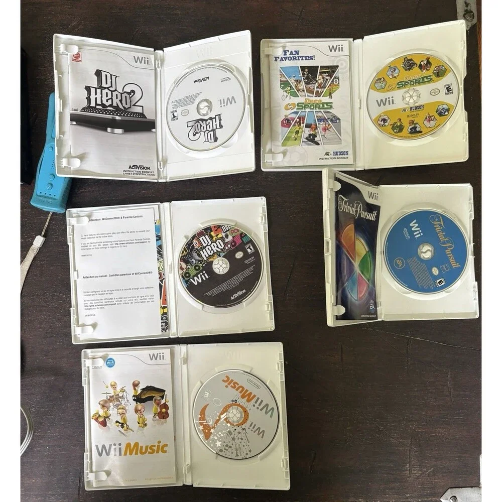 Nintendo Wii Console Bundle Black RVL-101 w/ Controller Nunchuck 5 Games Wires